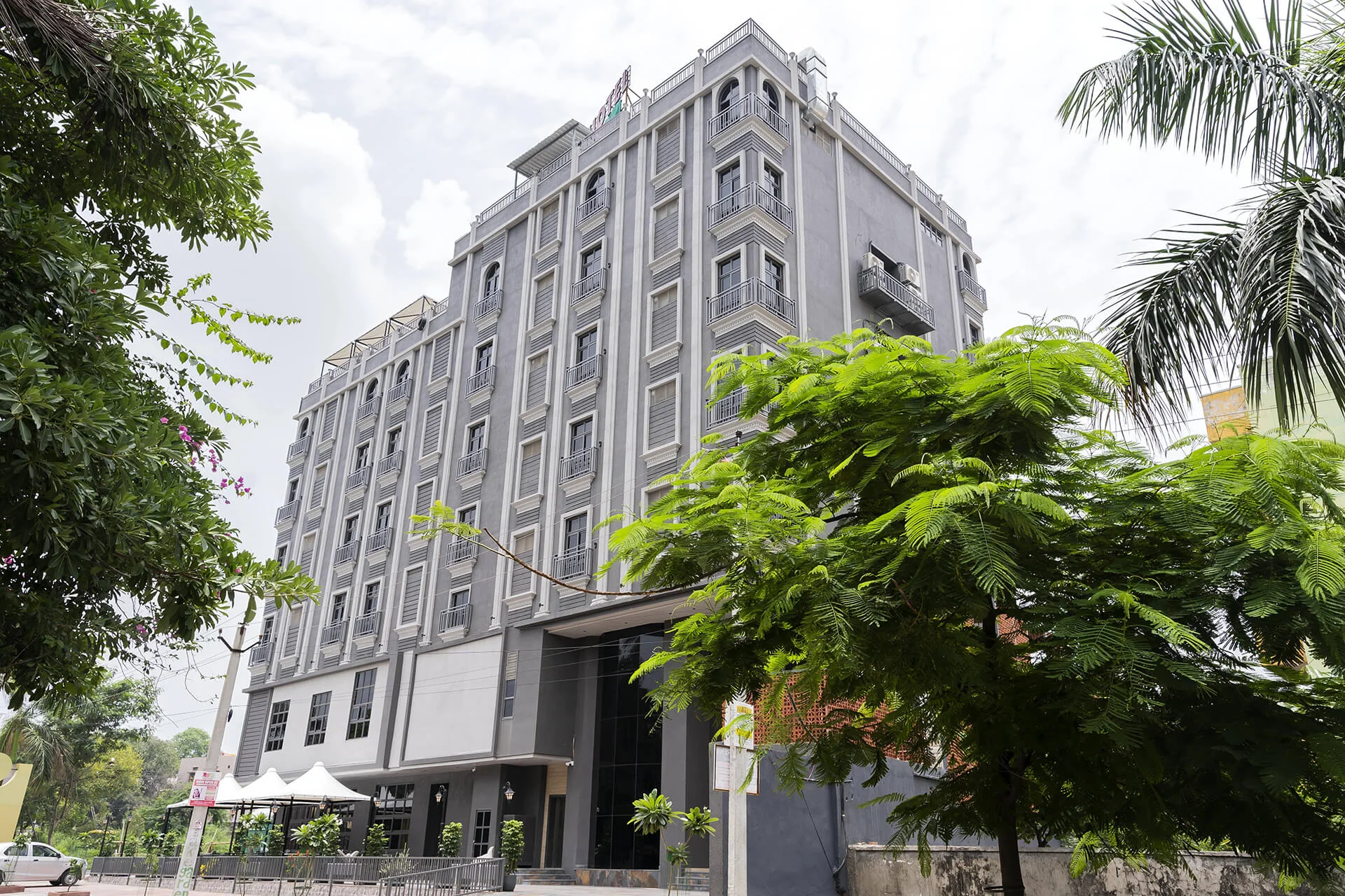 Luxury Hotel in Udaipur , Boutique Hotel in Udaipur