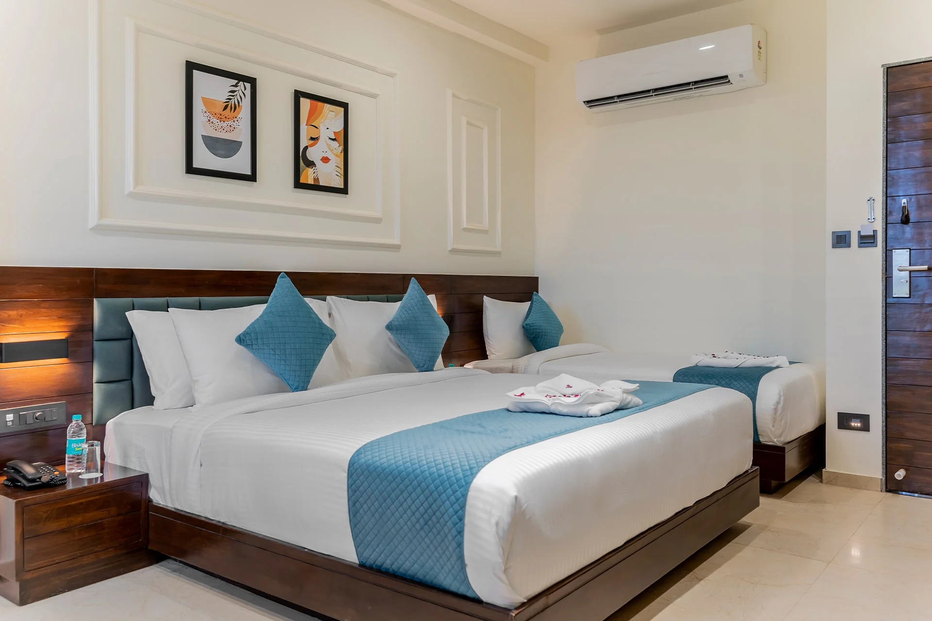 Luxury Hotel in Udaipur city